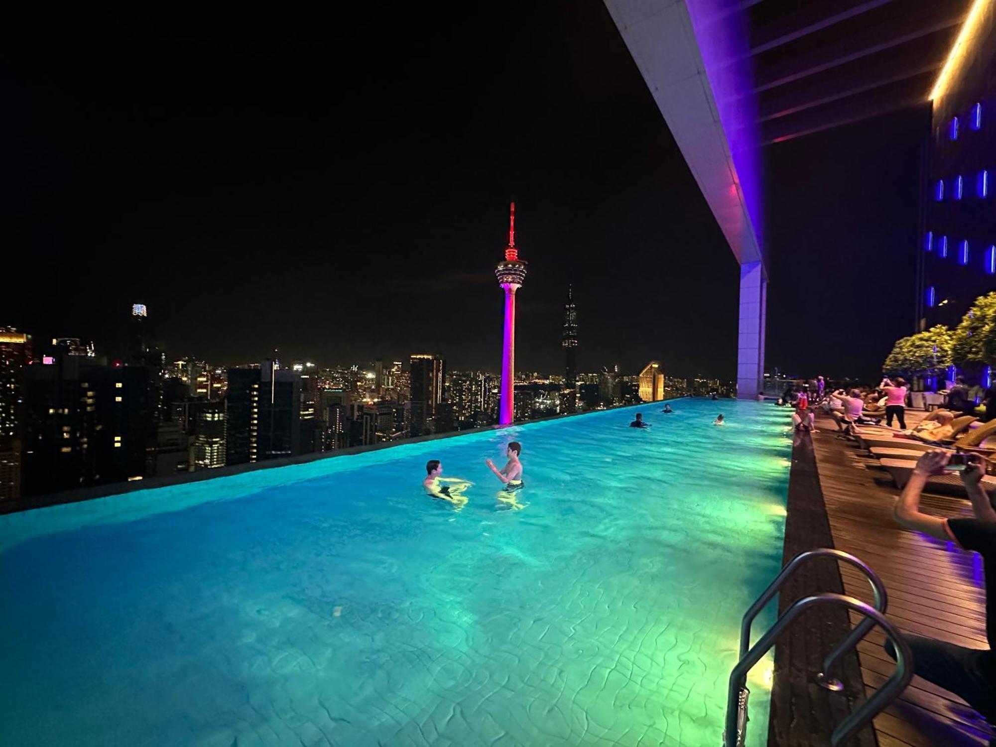 Platinum Suites By Blue Sky Kuala Lumpur Exterior photo